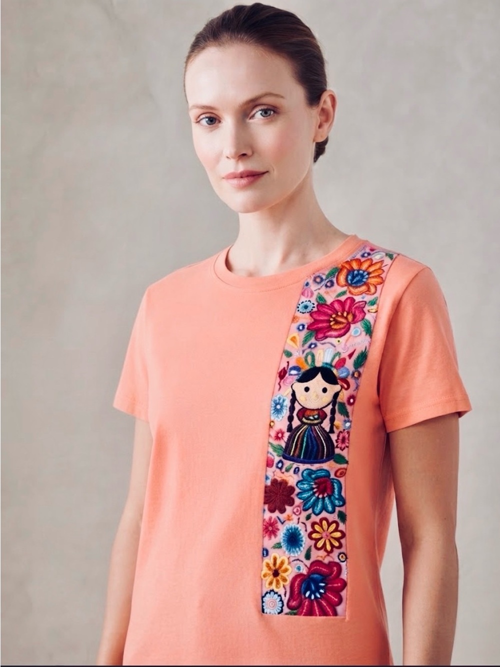 Mexican Artisan Blouse 100% Cotton - Lele Doll & Floral Embroidery S/M